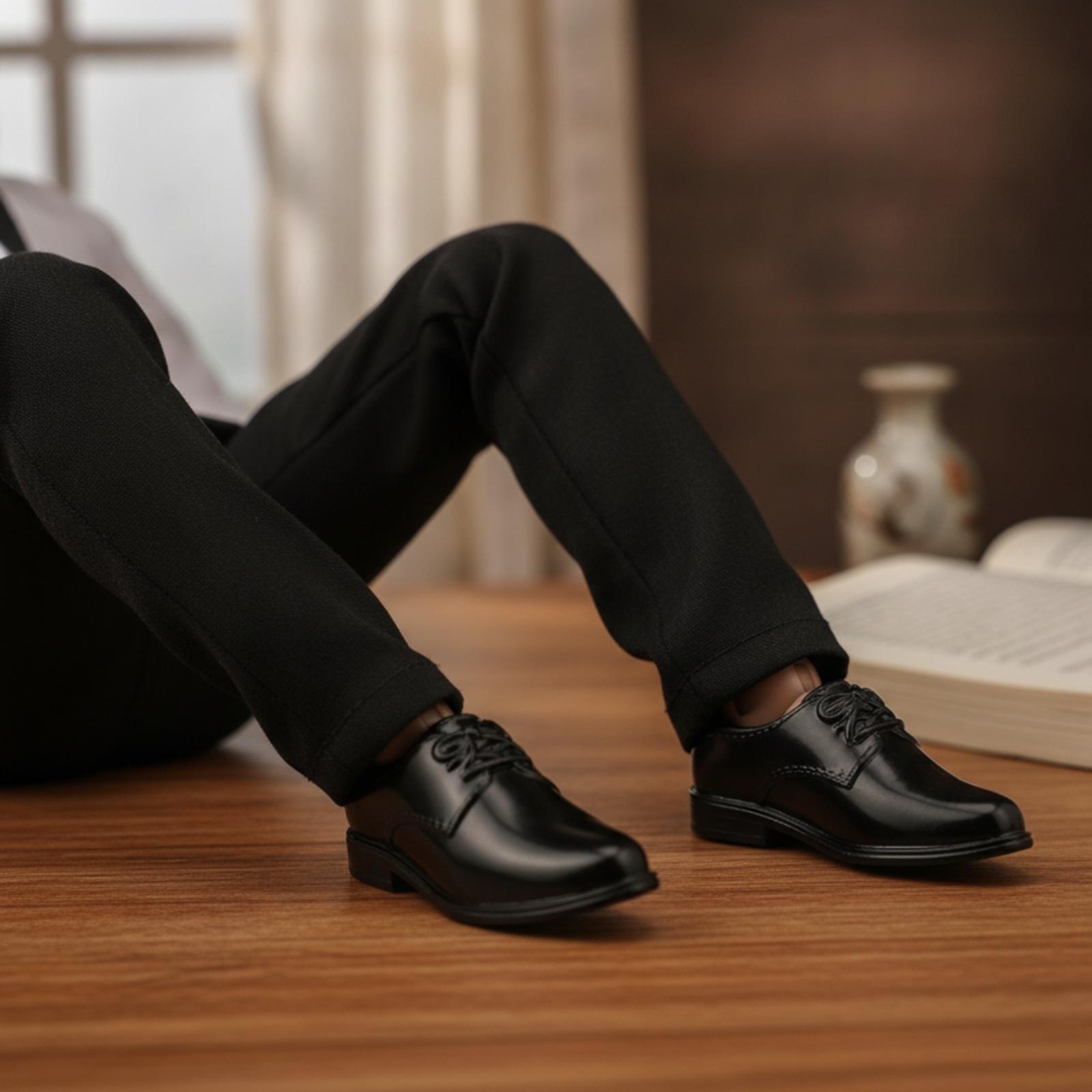 Miniature Men Formal Footwear  - Scale - Men Formals & Ethnic Wear recension och pris
